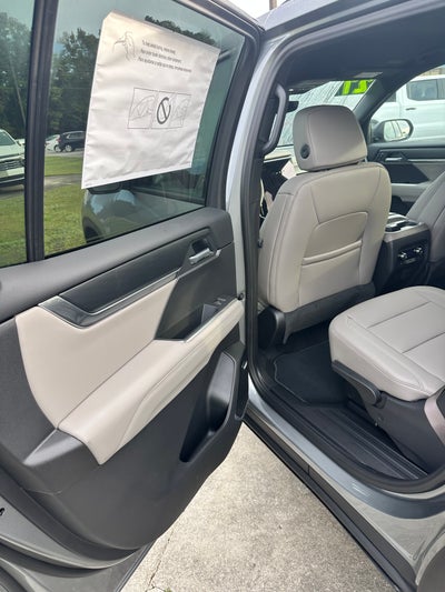 2027 GMC Acadia Base
