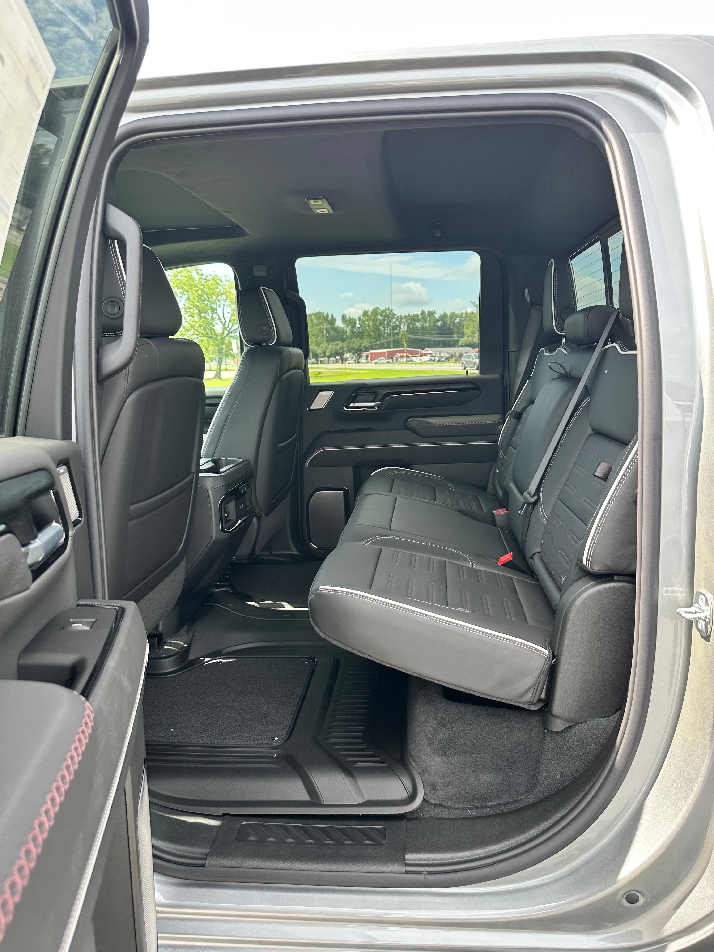 2026 GMC Sierra 2500 HD Base