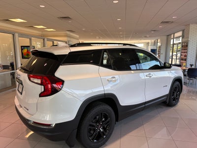2024 GMC Terrain AT4