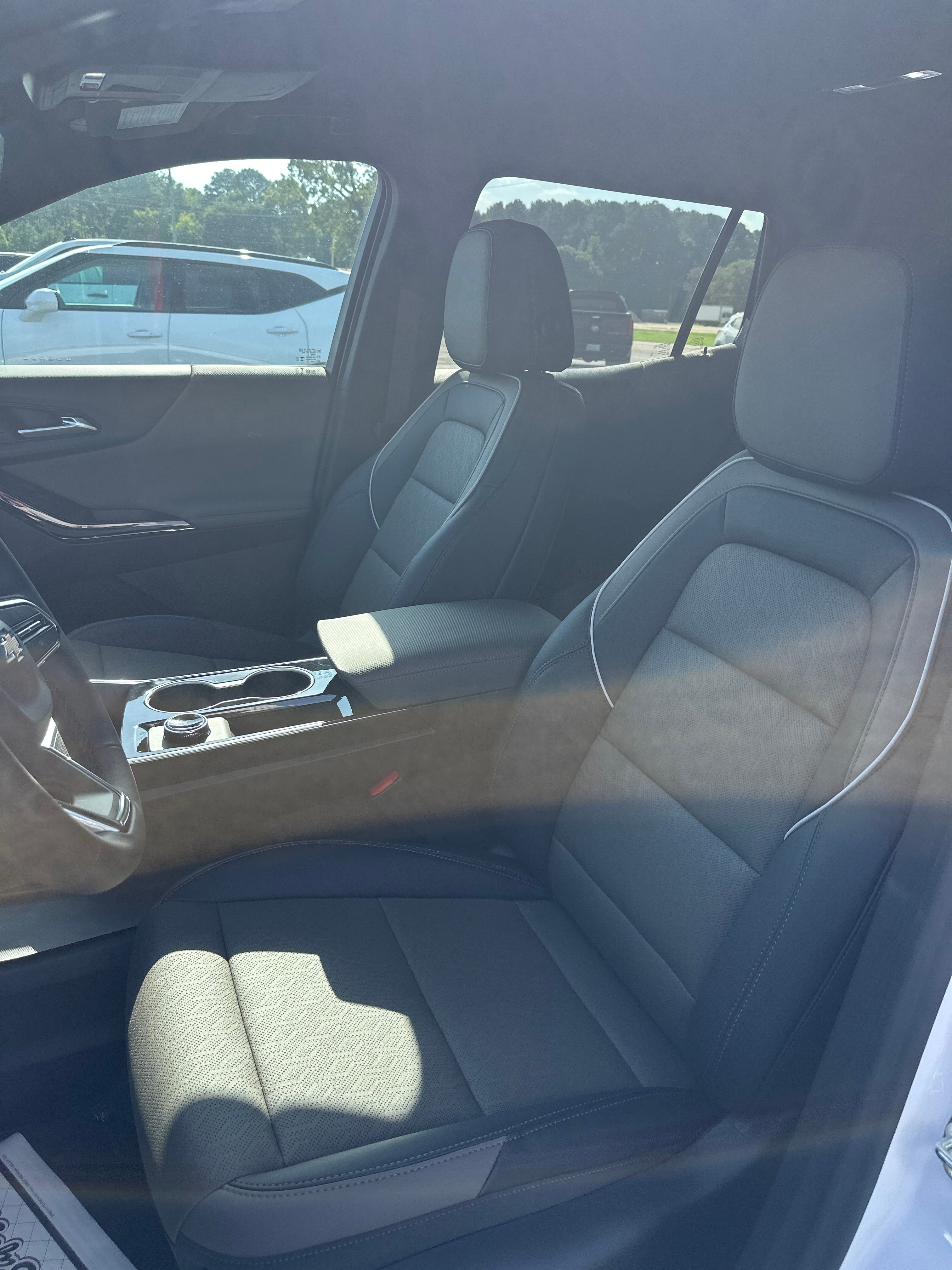 2026 Chevrolet Equinox Base