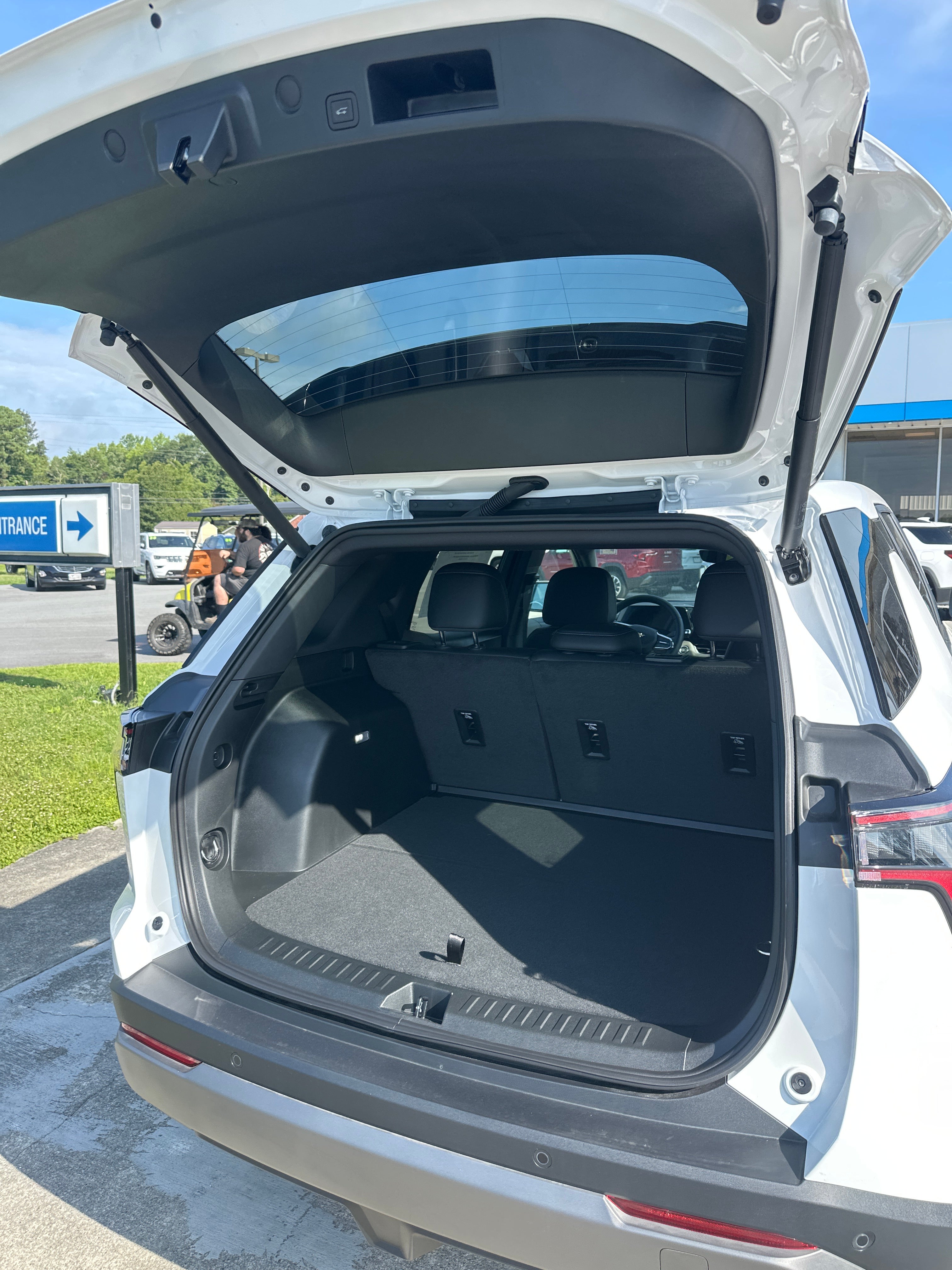 2026 Chevrolet Equinox Base