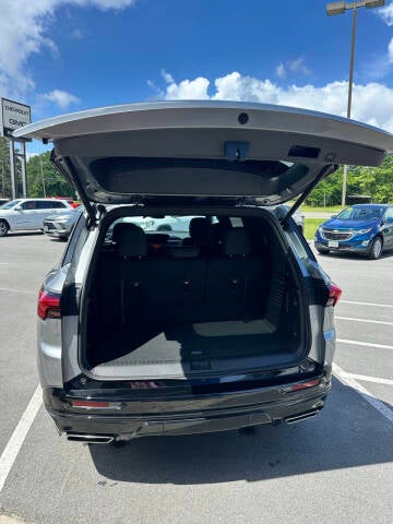 2025 Buick Enclave Base