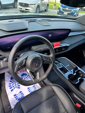 2025 Buick Enclave Base