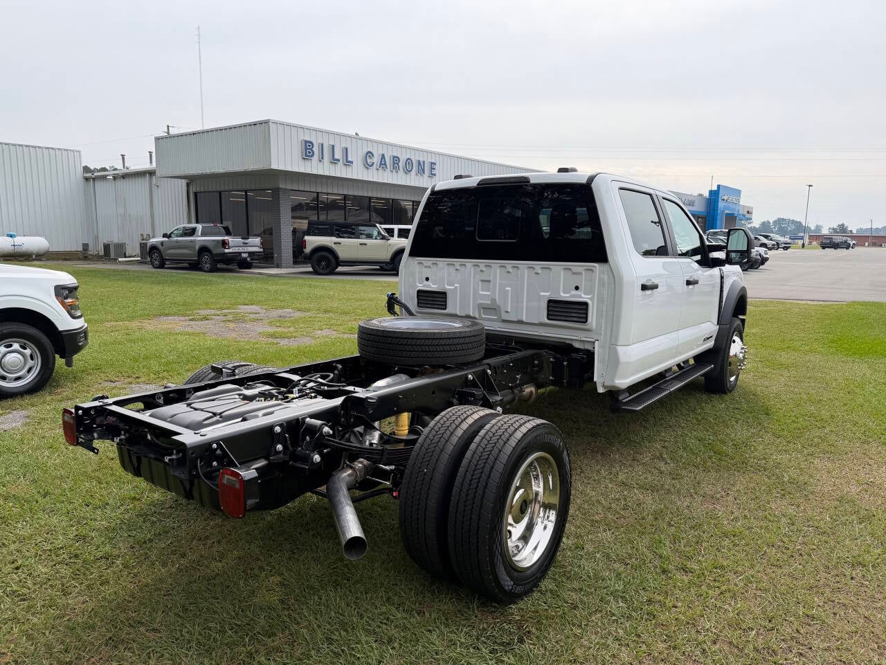 2027 Ford F-450 Super Duty 4X4 4dr Crew Cab 179.8 203.8 in. WB