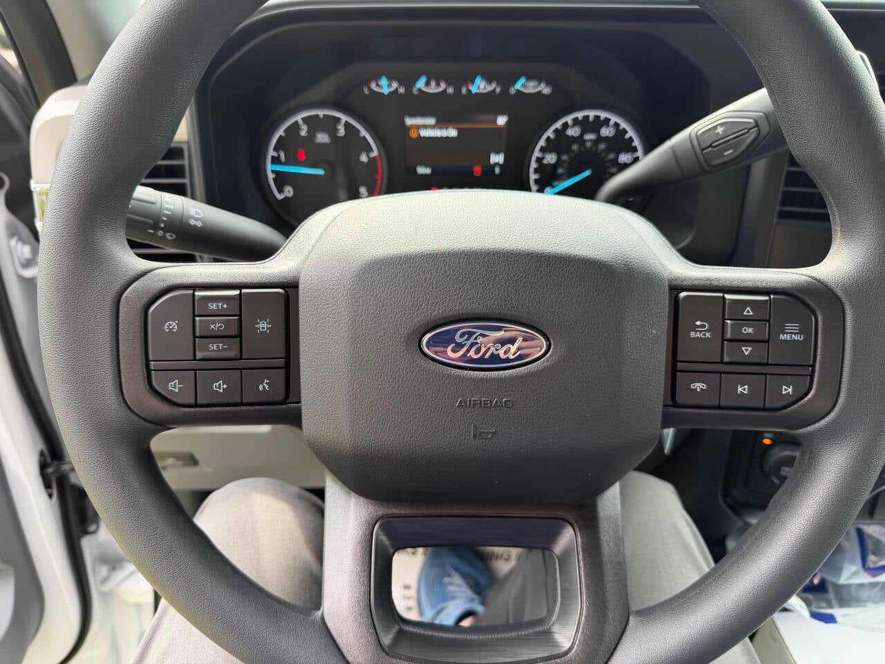2027 Ford F-450 Super Duty 4X4 4dr Crew Cab 179.8 203.8 in. WB