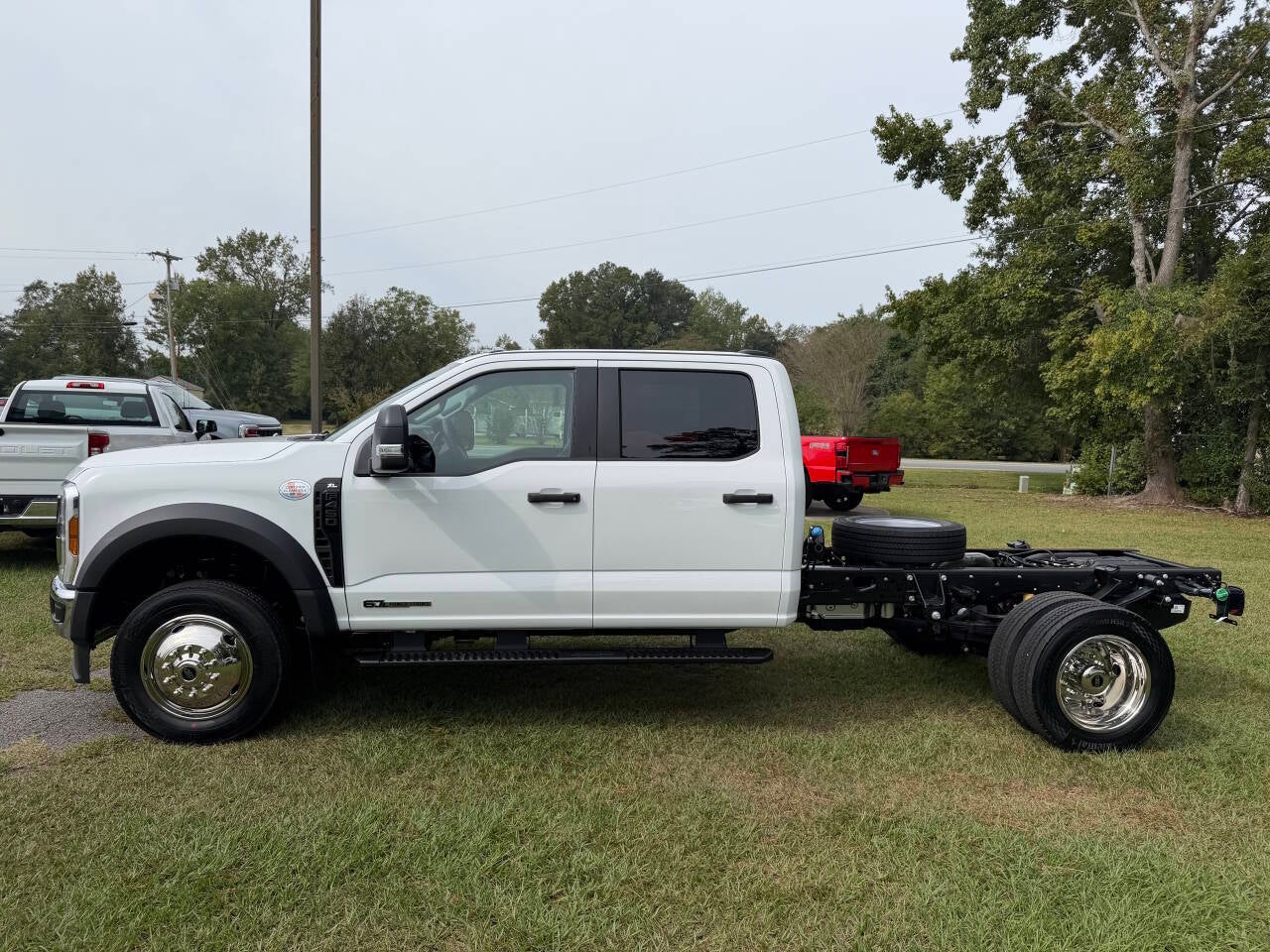 2027 Ford F-450 Super Duty 4X4 4dr Crew Cab 179.8 203.8 in. WB
