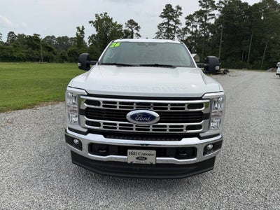 2026 Ford F-350 Super Duty XL 4x4 4dr Crew Cab 179 in. WB SRW Chassis
