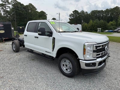 2026 Ford F-350 Super Duty XL 4x4 4dr Crew Cab 179 in. WB SRW Chassis