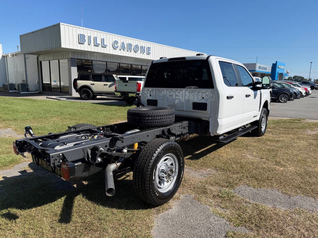 2026 Ford F-350 Super Duty XL 4x4 4dr Crew Cab 179 in. WB SRW Chassis