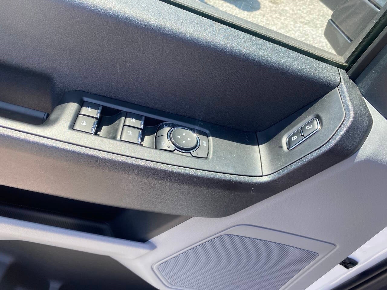 2025 Ford F-350 Super Duty 4X2 4dr Crew Cab 179.8 in. WB