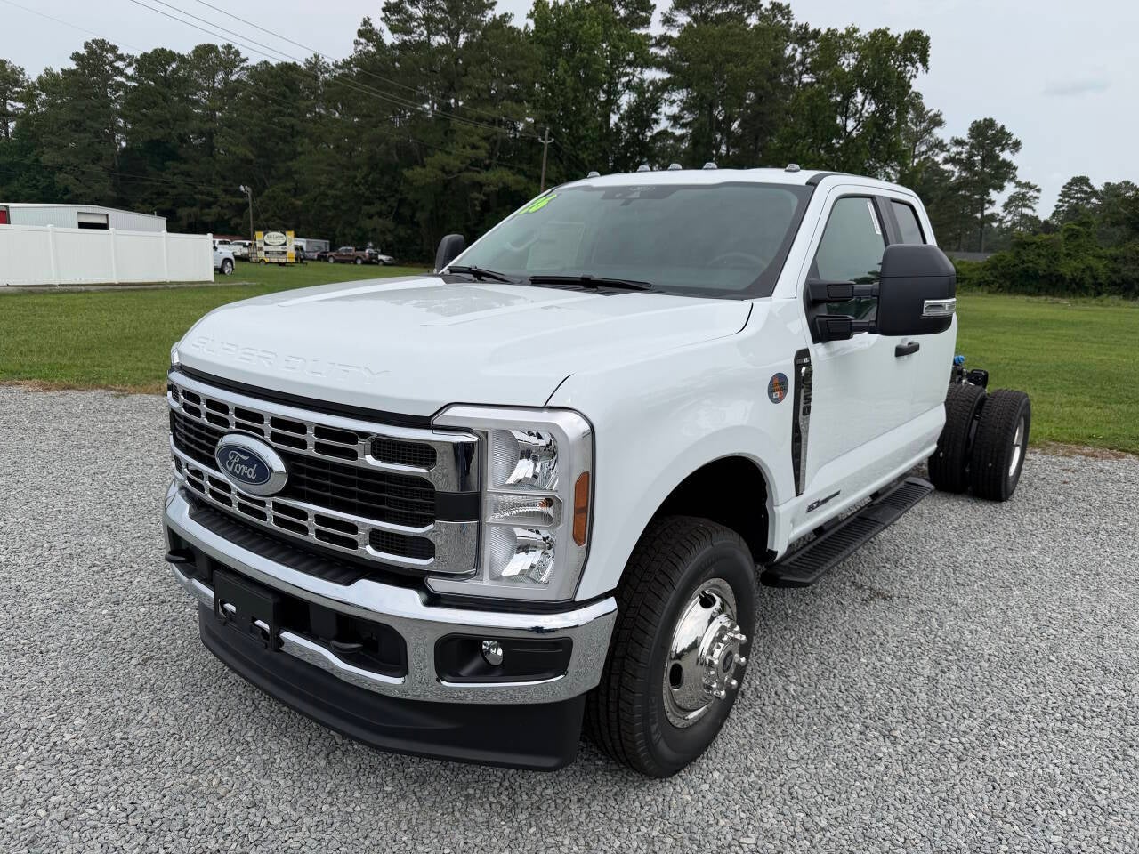 2026 Ford F-350 Super Duty XL 4x4 4dr SuperCab 168 in. WB DRW Chassis