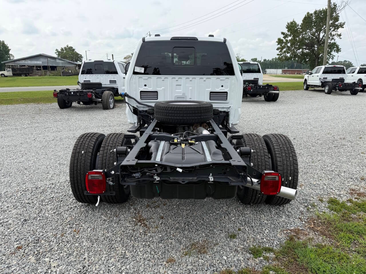 2026 Ford F-350 Super Duty XL 4x4 4dr SuperCab 168 in. WB DRW Chassis