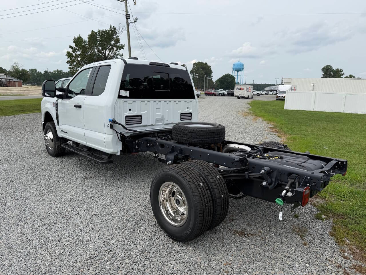 2026 Ford F-350 Super Duty XL 4x4 4dr SuperCab 168 in. WB DRW Chassis