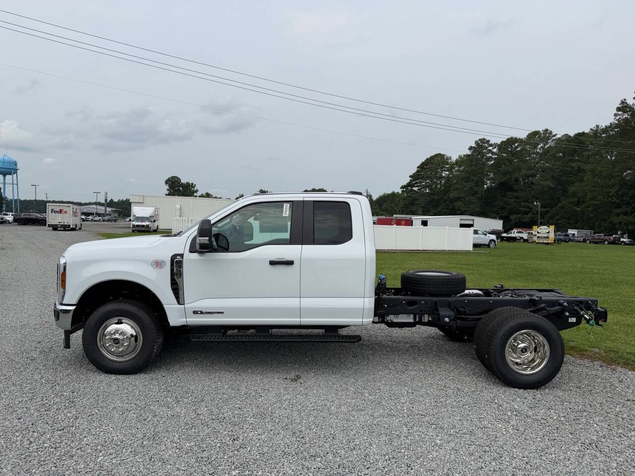 2026 Ford F-350 Super Duty XL 4x4 4dr SuperCab 168 in. WB DRW Chassis