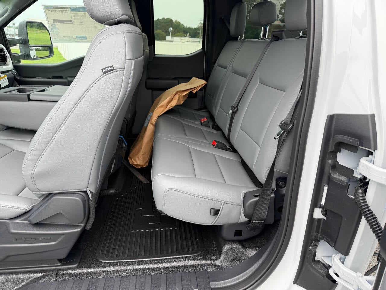 2026 Ford F-350 Super Duty XL 4x4 4dr SuperCab 168 in. WB DRW Chassis