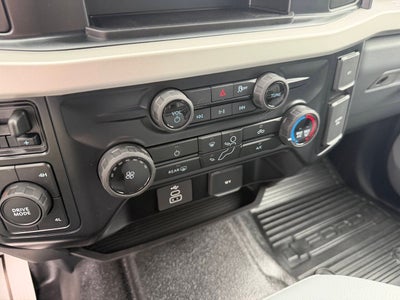 2027 Ford F-550 Super Duty 4X4 4dr Crew Cab 179.8 203.8 in. WB