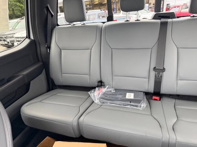 2027 Ford F-550 Super Duty 4X4 4dr Crew Cab 179.8 203.8 in. WB