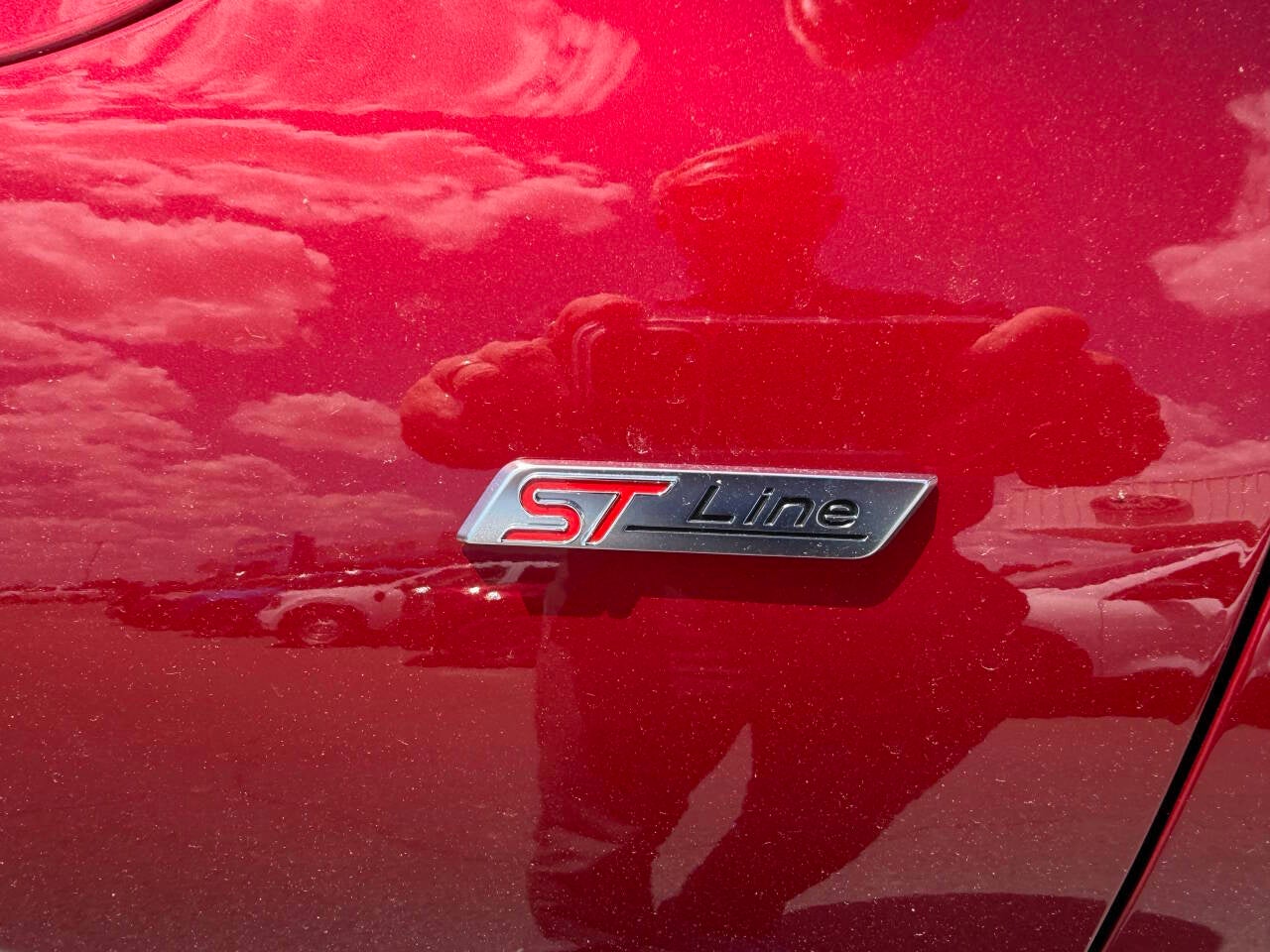 2025 Ford Escape ST Line 4dr SUV