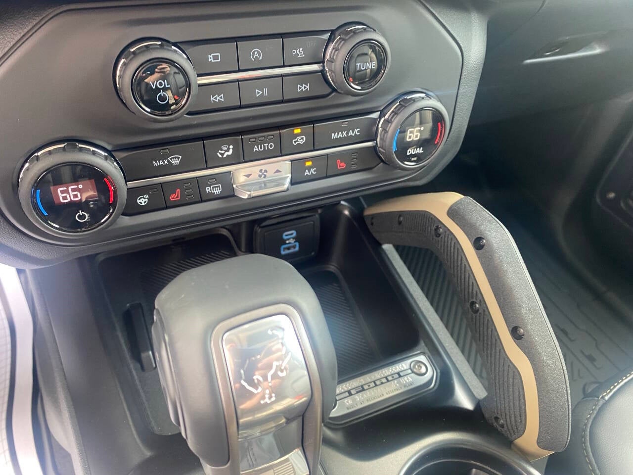 2025 Ford Bronco Badlands 4x4 4dr SUV