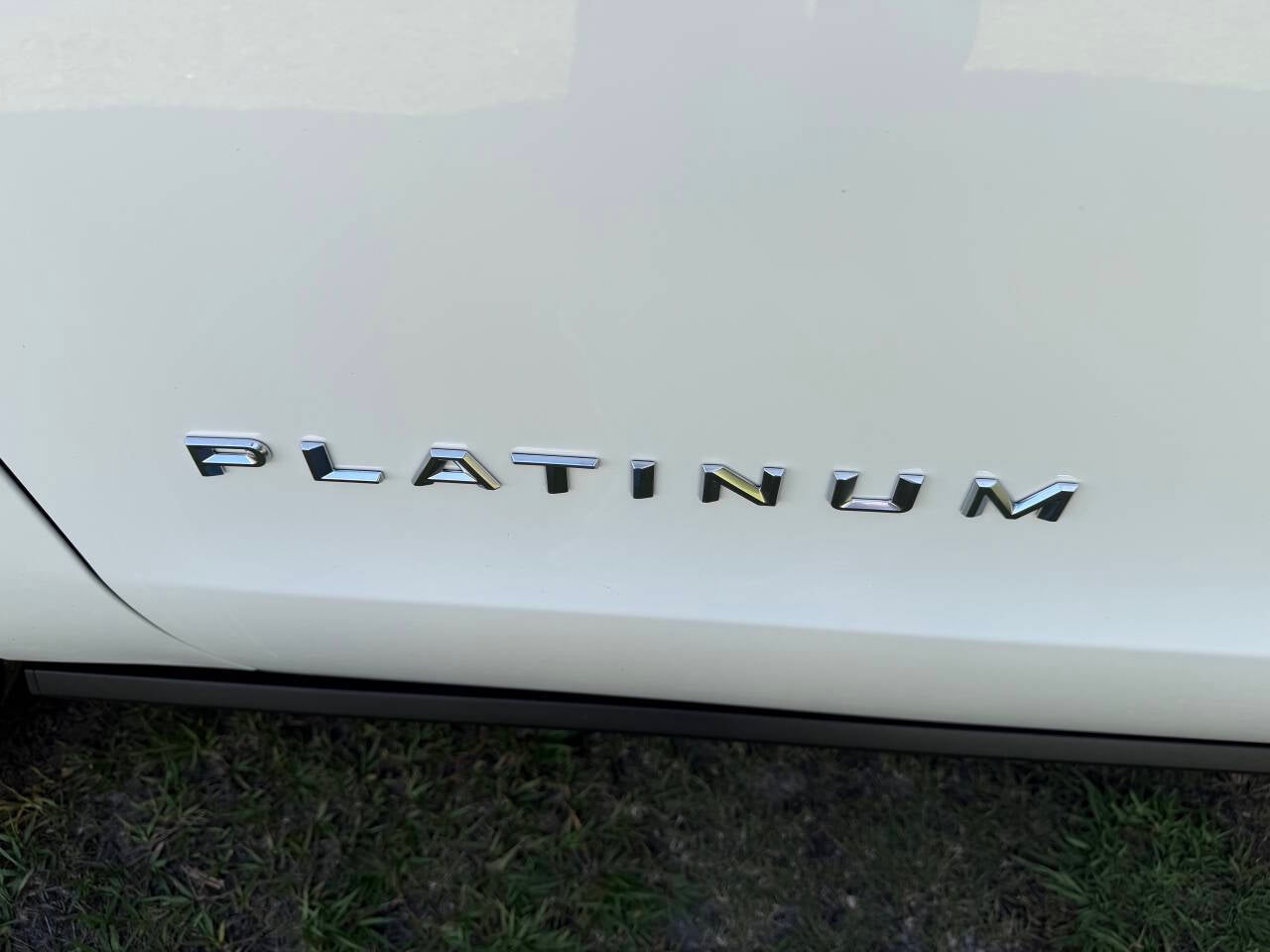 2026 Ford Expedition MAX Platinum 4x4 4dr SUV