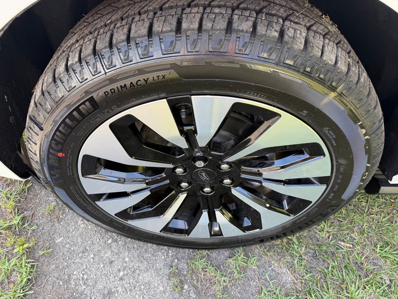 2026 Ford Expedition MAX Platinum 4x4 4dr SUV