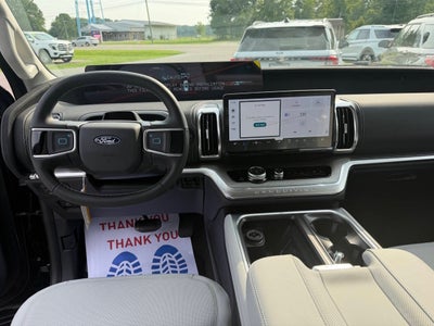 2027 Ford Expedition MAX Platinum 4x4 4dr SUV