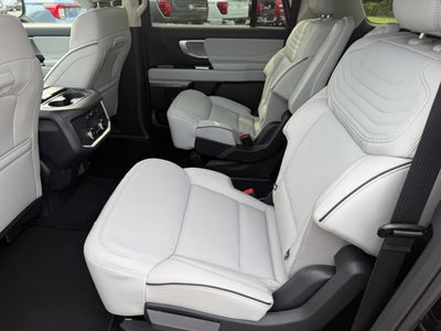 2027 Ford Expedition MAX Platinum 4x4 4dr SUV
