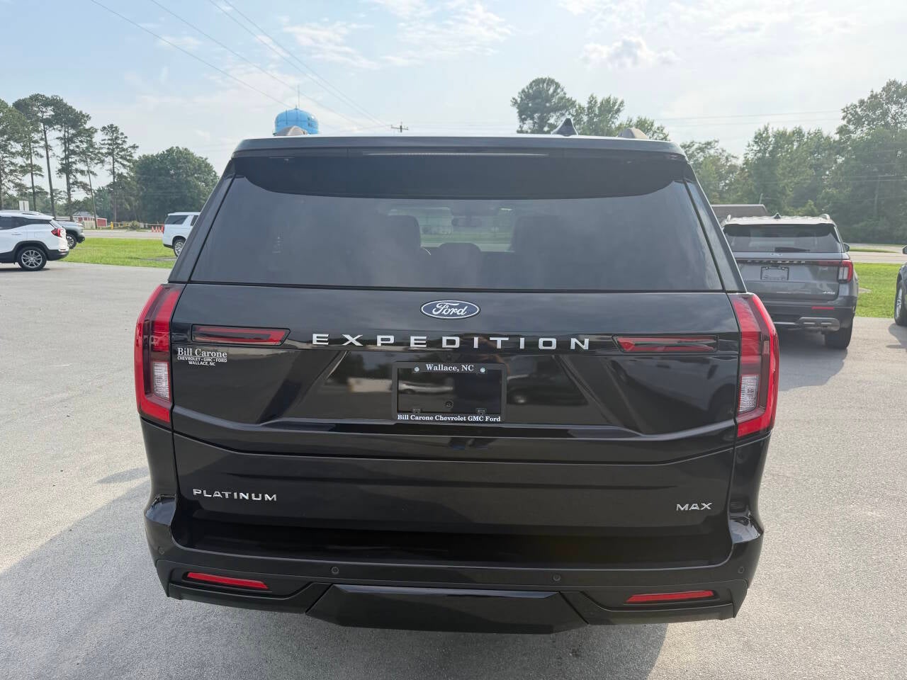 2027 Ford Expedition MAX Platinum 4x4 4dr SUV