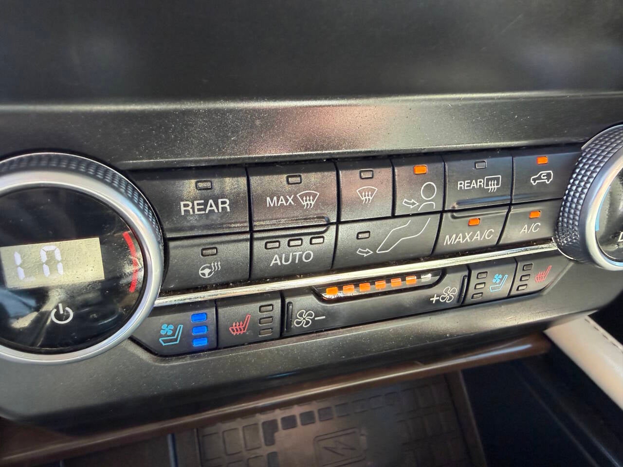 2021 Ford Expedition MAX Platinum 4x4 4dr SUV