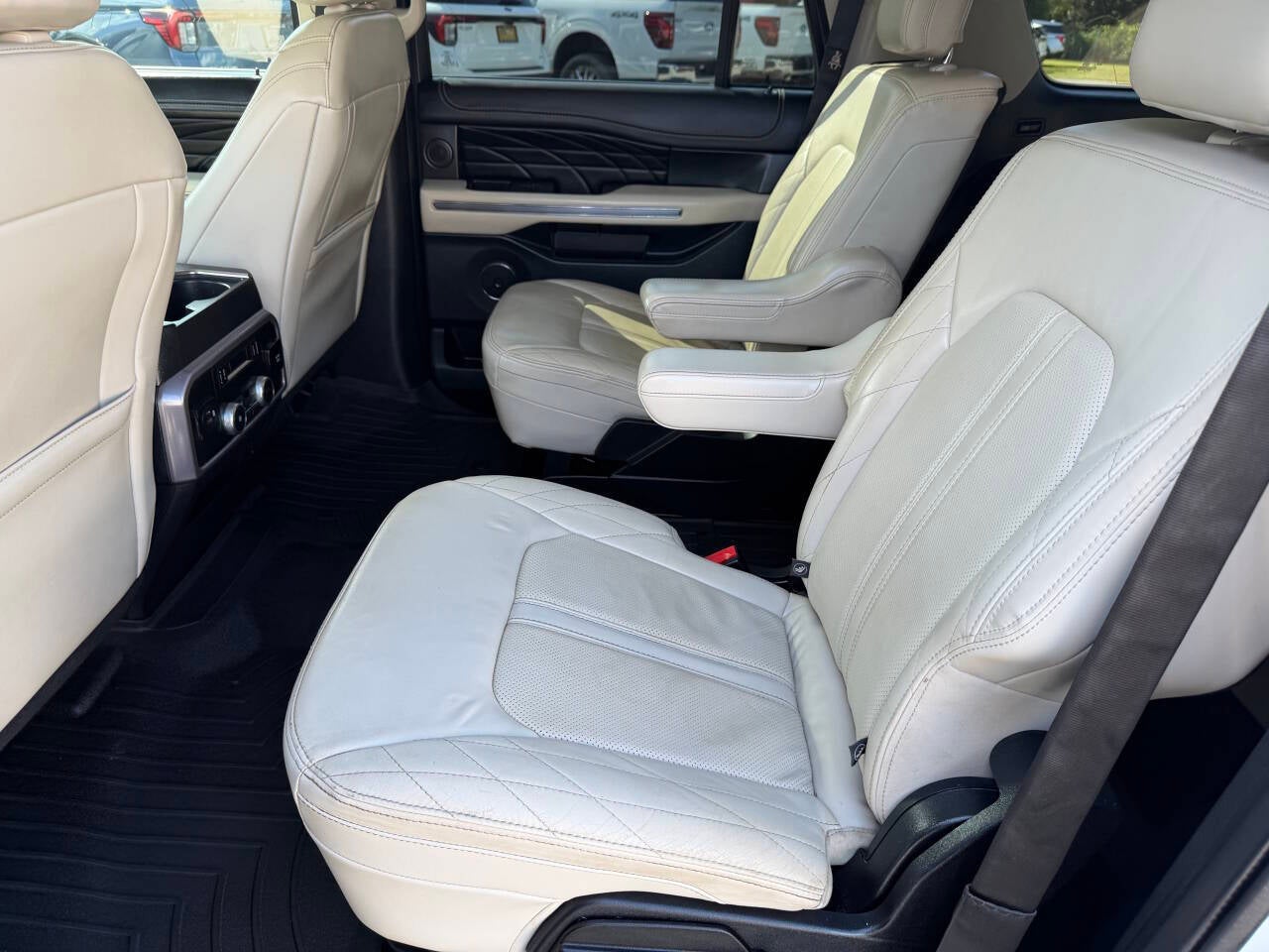 2021 Ford Expedition MAX Platinum 4x4 4dr SUV