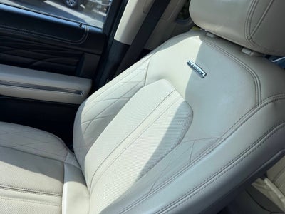 2021 Ford Expedition MAX Platinum 4x4 4dr SUV