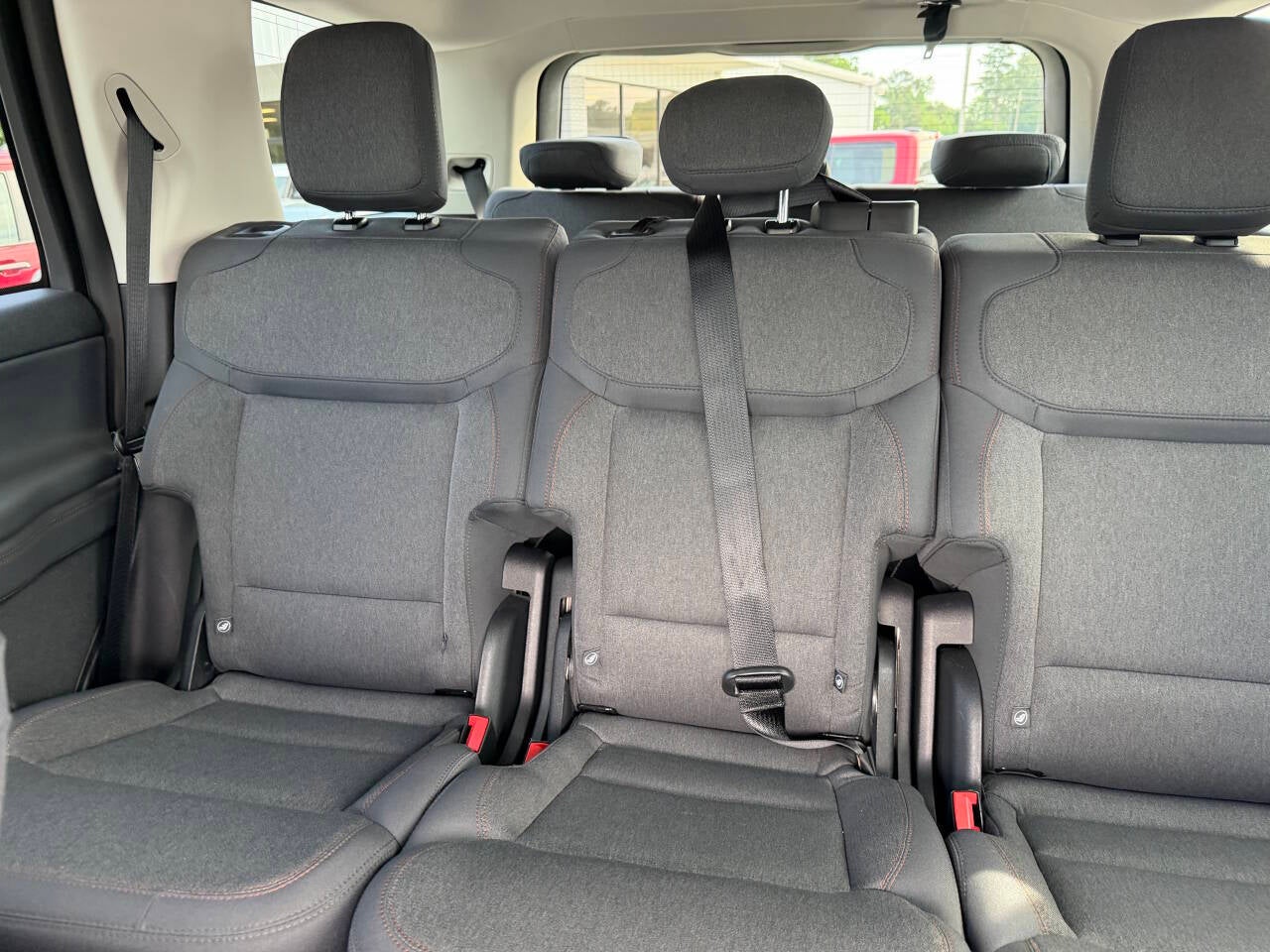 2025 Ford Expedition Active 4x2 4dr SUV