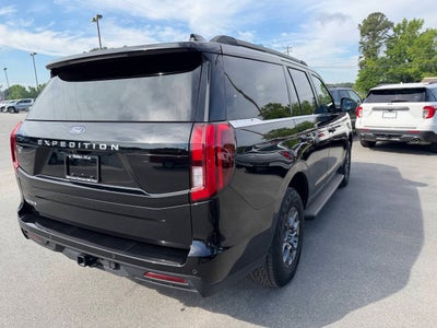 2025 Ford Expedition Active 4x2 4dr SUV