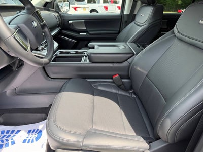 2026 Ford Expedition Platinum 4x4 4dr SUV