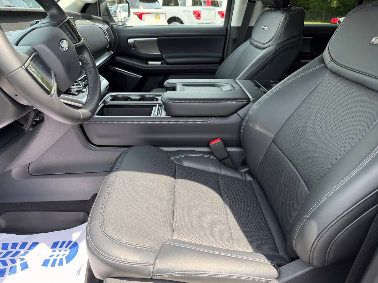 2026 Ford Expedition Platinum 4x4 4dr SUV