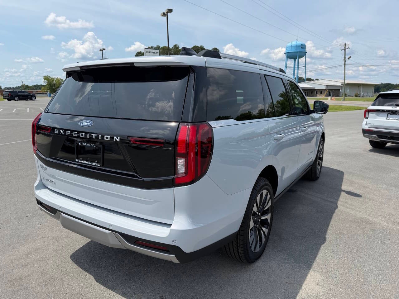2026 Ford Expedition Platinum 4x4 4dr SUV