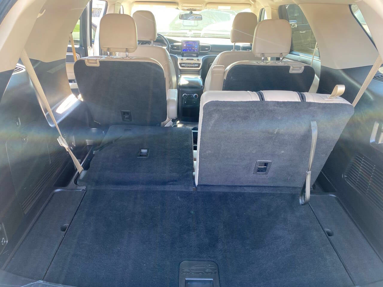 2021 Ford Explorer XLT 4dr SUV