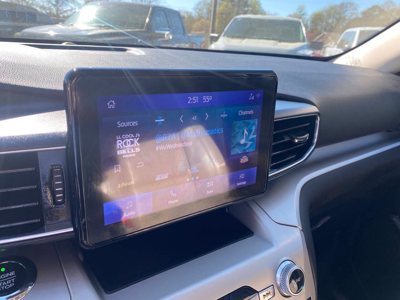 2021 Ford Explorer XLT 4dr SUV