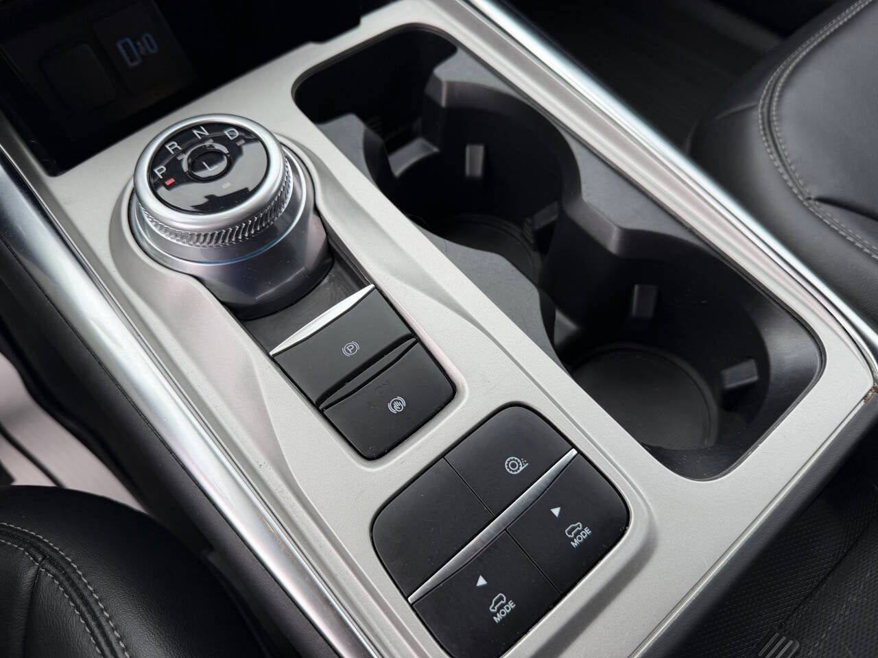 2023 Ford Explorer XLT 4dr SUV