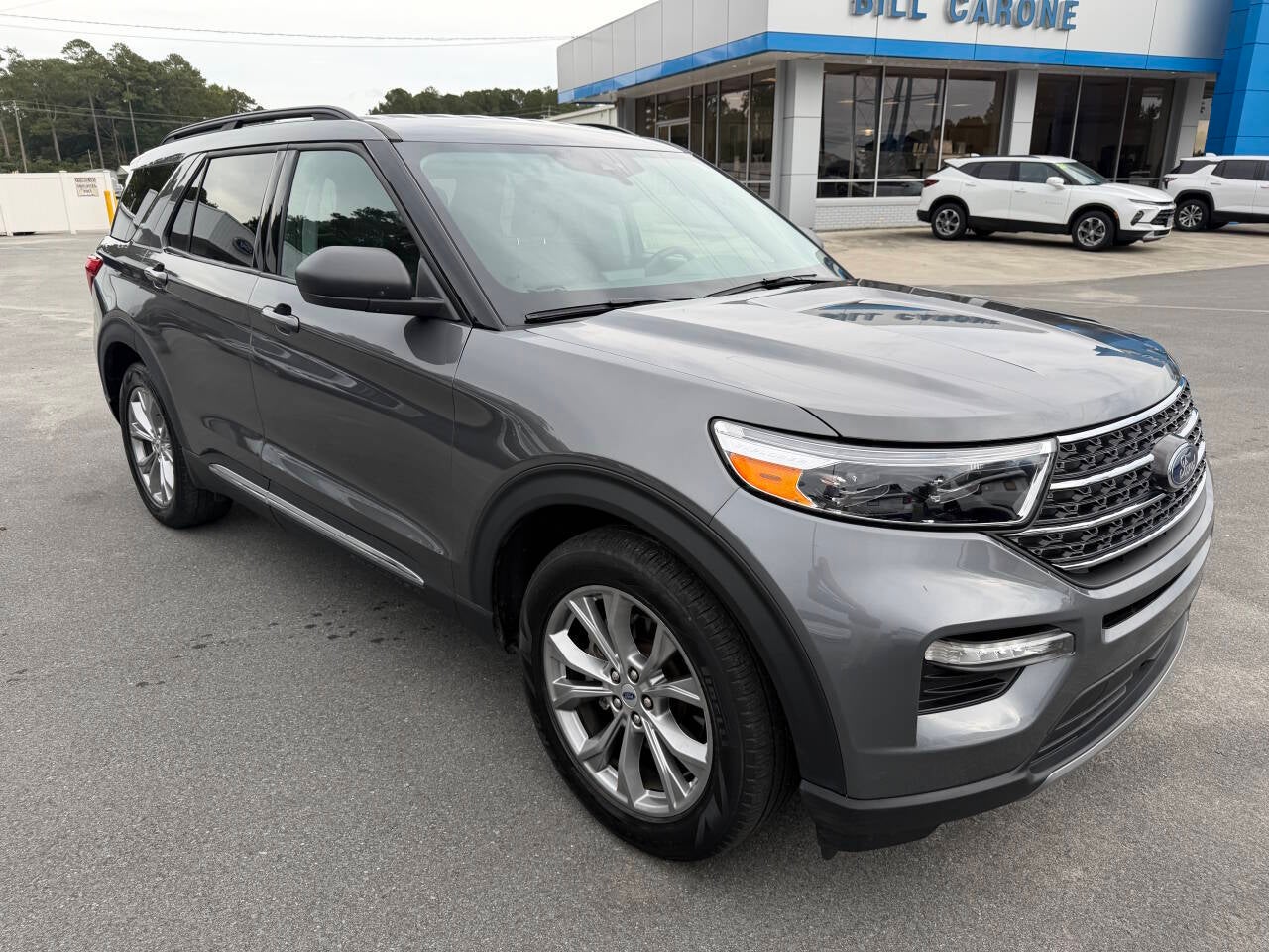 2023 Ford Explorer XLT 4dr SUV