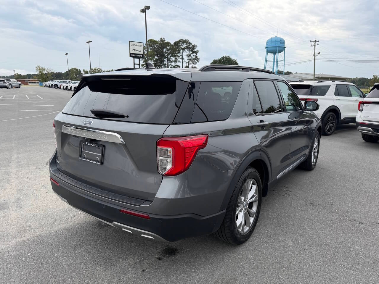 2023 Ford Explorer XLT 4dr SUV