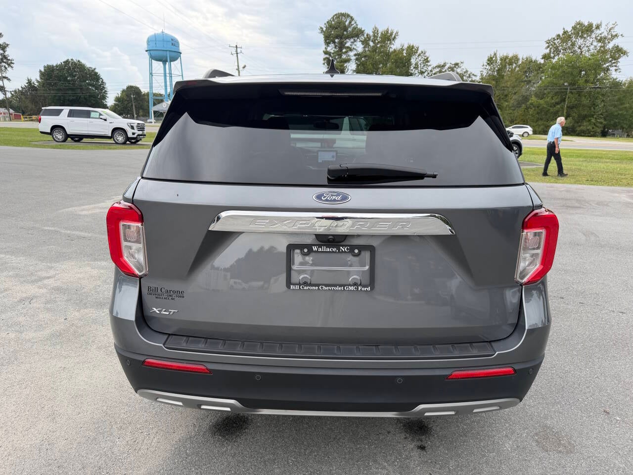 2023 Ford Explorer XLT 4dr SUV