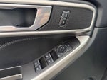2023 Ford Explorer XLT 4dr SUV