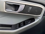 2023 Ford Explorer XLT 4dr SUV