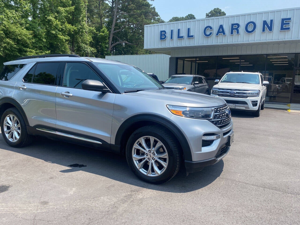 2020 Ford Explorer XLT AWD 4dr SUV