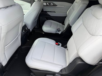 2026 Ford Explorer Platinum AWD 4dr SUV