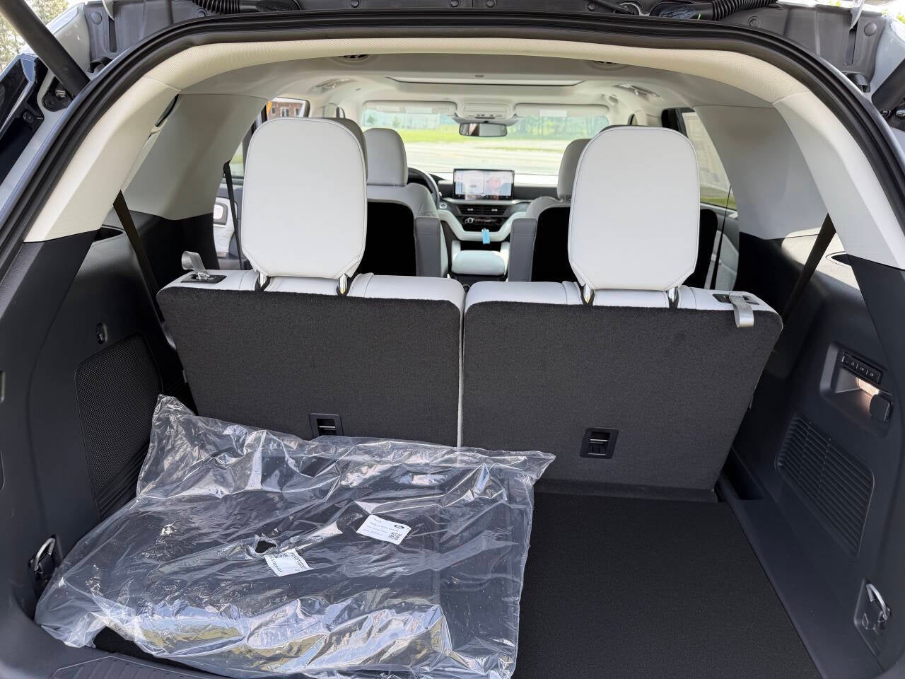 2026 Ford Explorer Platinum AWD 4dr SUV