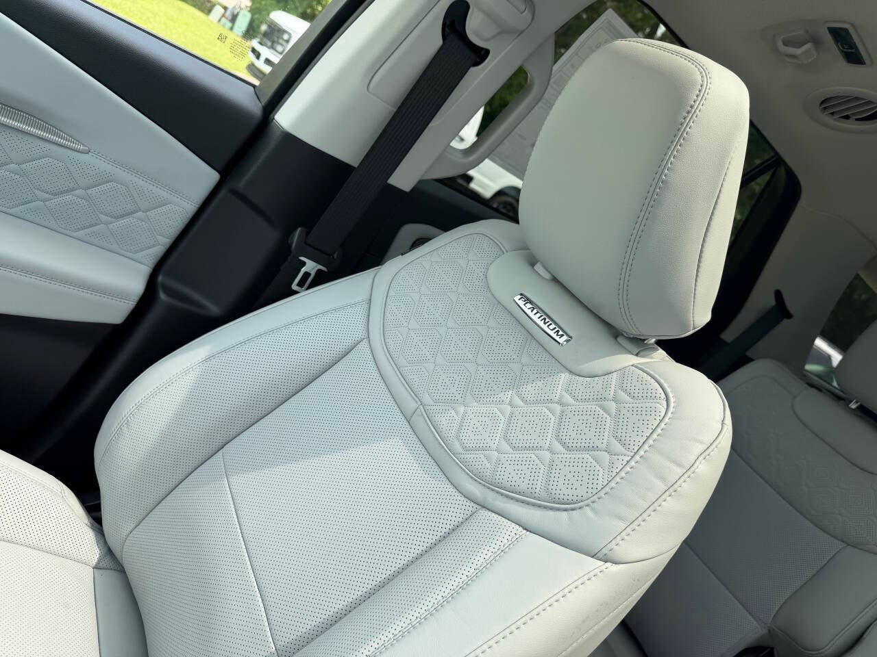 2026 Ford Explorer Platinum AWD 4dr SUV