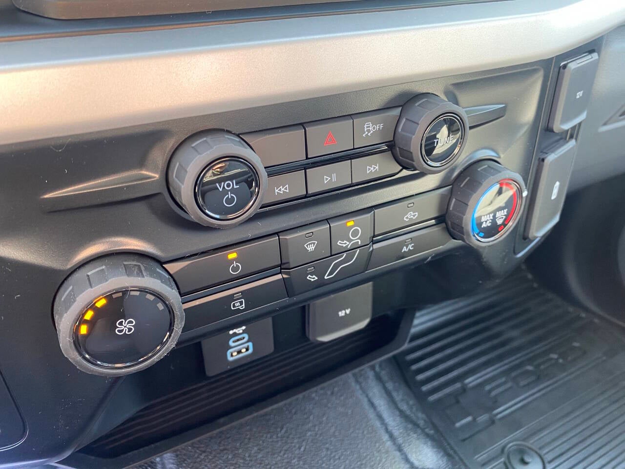 2026 Ford F-250 Super Duty XL 4x4 4dr Crew Cab 8 ft. LB Pickup