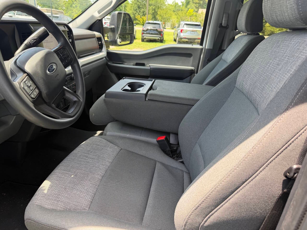 2025 Ford F-250 Super Duty XLT 4x4 4dr Crew Cab 6.8 ft. SB Pickup